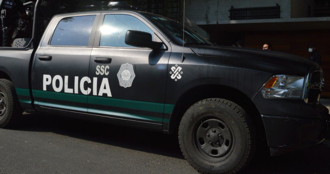 Policías de la SSC detuvieron a un hombre relacionado con el robo a una tienda de conveniencia en la GAM