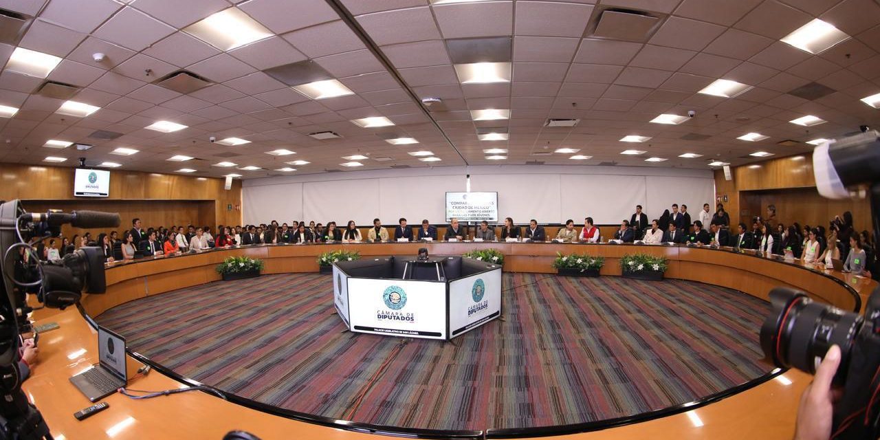 DIPUTADOS FEDERALES DEL PRI EXHORTAN A LA JUVENTUD A PARTICIPAR EN POLÍTICA; SUS VALIOSAS APORTACIONES CONTRIBUIRÁN A MEJORAR LA CIUDAD Y EL PAÍS