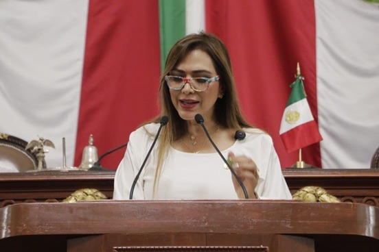 Impulsan creación del escudo oficial y bandera de la Ciudad de México