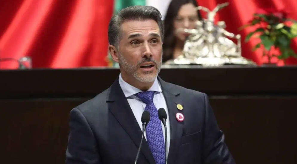 MORENA SUSPENDE DERECHOS A SERGIO MAYER