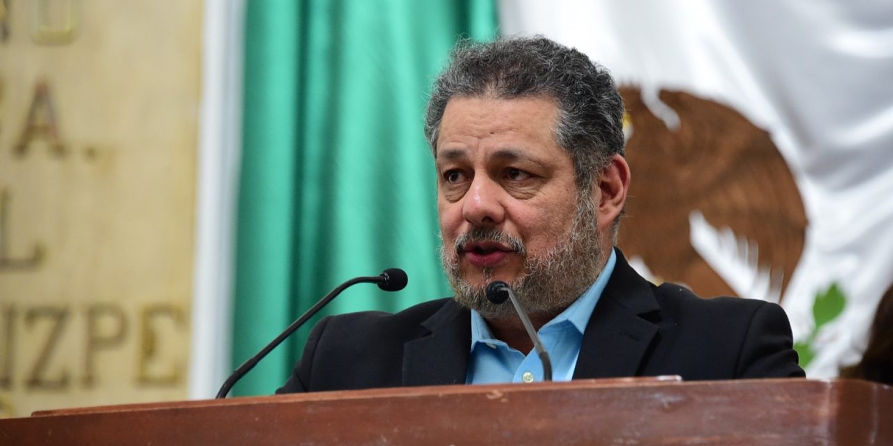 Piden espacios dignos de espera para familiares en hospitales