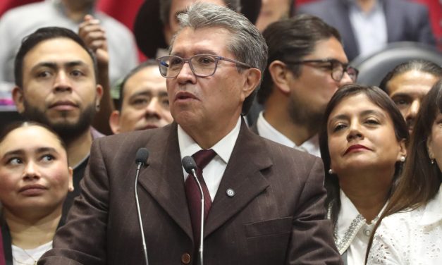 Comenzaremos a construir el plan B de la reforma electoral. No vamos a rendirnos ni a claudicar, asegura el diputado Monreal