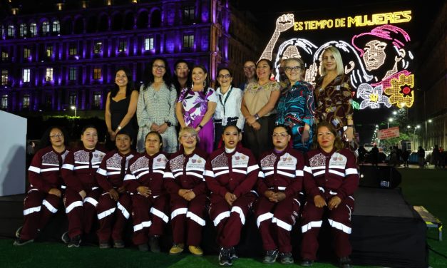 Clara Bugada enciende mosaicos luminosos en el Zócalo, en reconocimiento a la lucha histórica de las mujeres