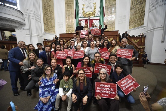 Plan B es aprobado en el Congreso de la Ciudad